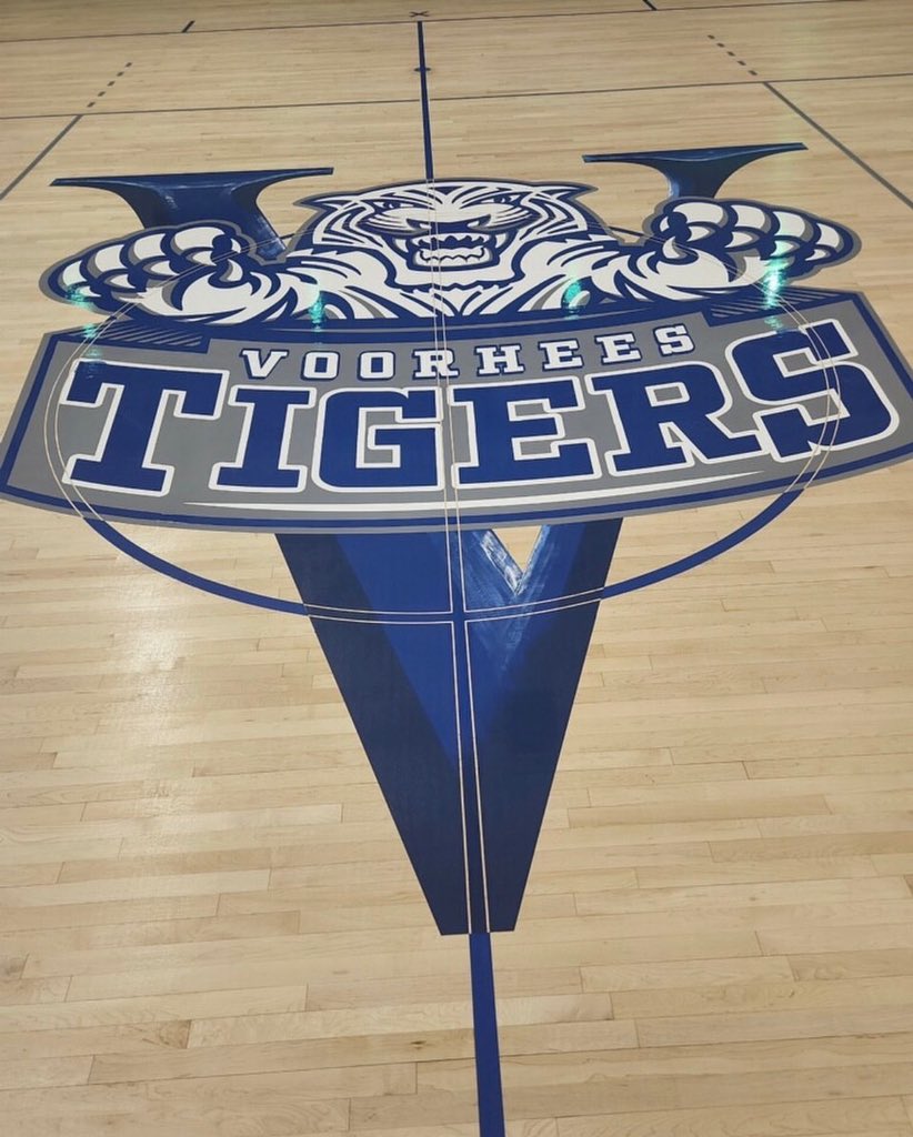 Bwil_30's tweet image. I am extremely blessed to have earned a offer to play basketball at Voorhees University. Go Tigers!!
@coachbaw @asapb13 @thereally33 @coachjallday @coachdmason @CoachHixonDimes @CoachJMosley @hebron_hoops