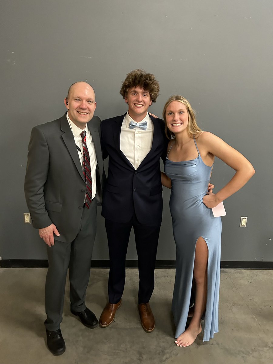 JeffPawlicki's tweet photo. #principalpromdad https://t.co/SHeEoc7O9o