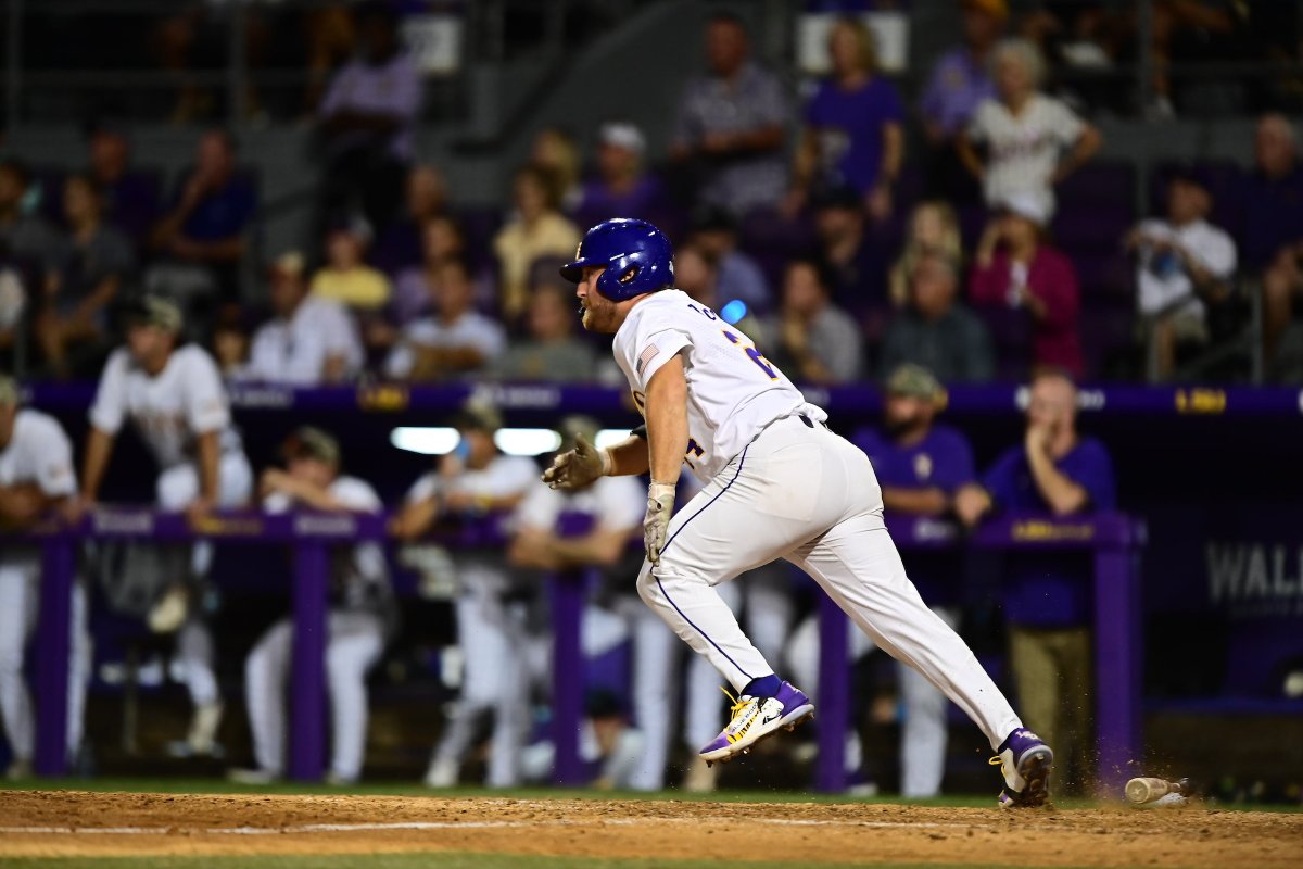 LSU Baseball on Twitter "End 7 scores as Beloso grounds out