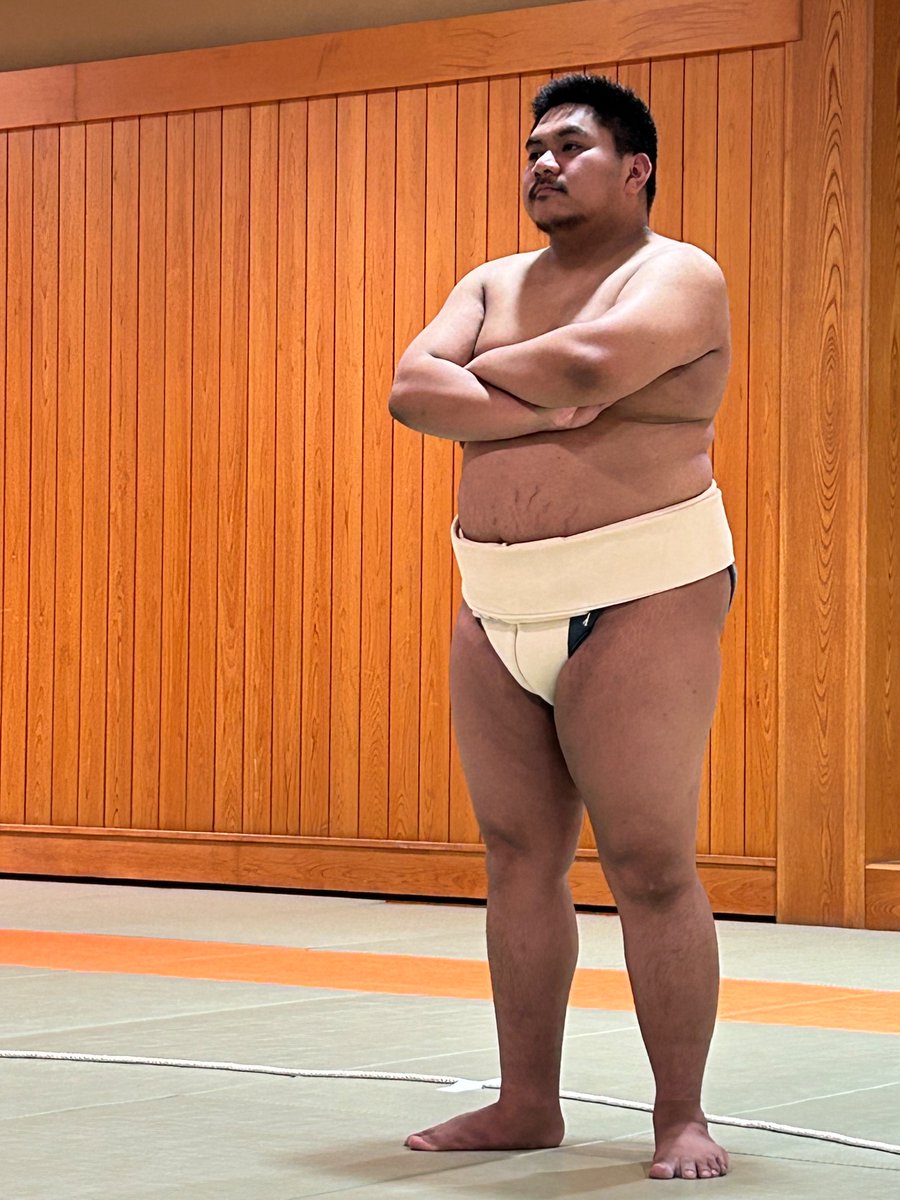 zanaroo123 tweet media