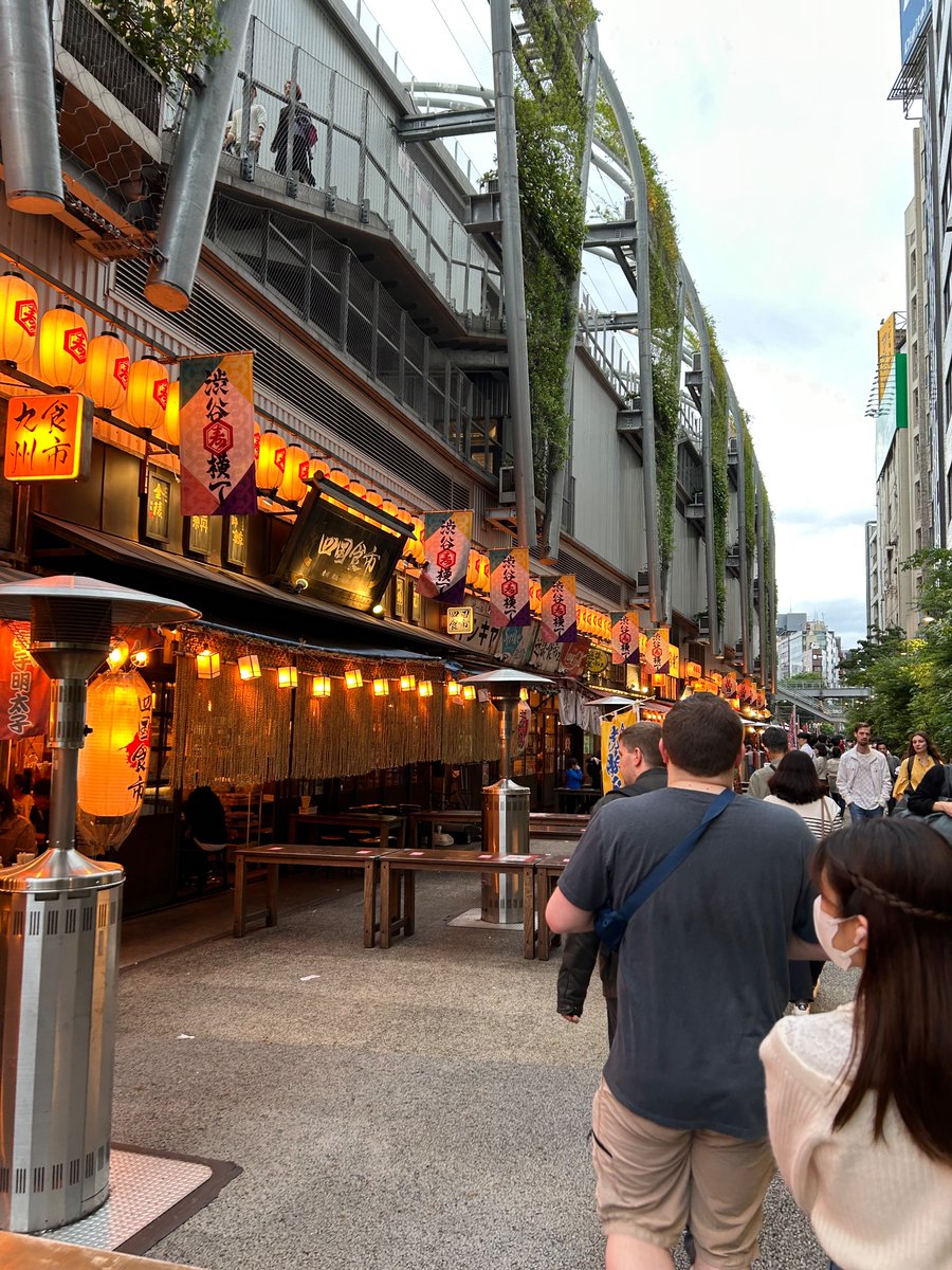 zanaroo123 tweet media