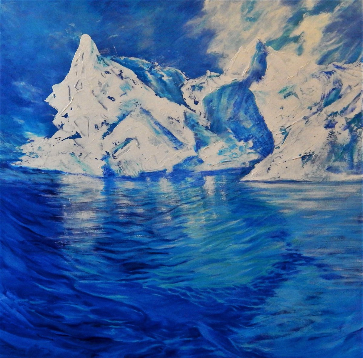 ramsayroz's tweet photo. Extinction 2023 on view until May 22 2023 #ClimateCrisis #WHALES #Extinction2023 https://t.co/FGkNANJpDV