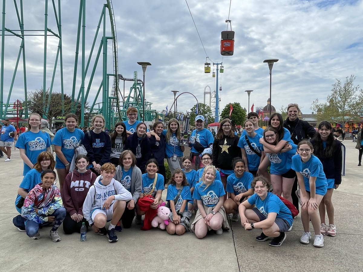 HudsonChoir's tweet photo. Superior ratings and first places for the HMS Show Choir and Jazz Ensemble today at Cedar Point! #JoinChoir https://t.co/k80ppDxWGG