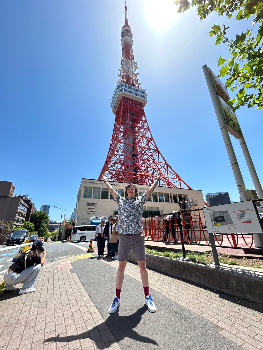 zanaroo123 tweet media