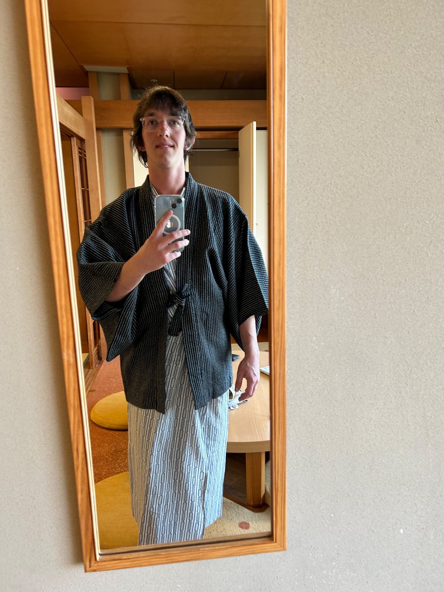 zanaroo123 tweet media