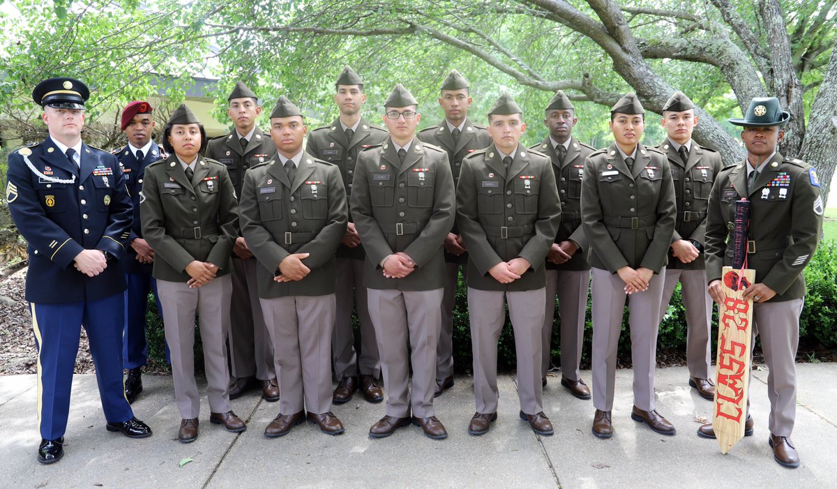 gulfcoastcobra's tweet photo. Congratulations Class 23-28 on graduating from 12W Carpentry/Masonry Specialist AIT! Welcome to the #engineerregiment #Essayons https://t.co/bWVQpxxWY8