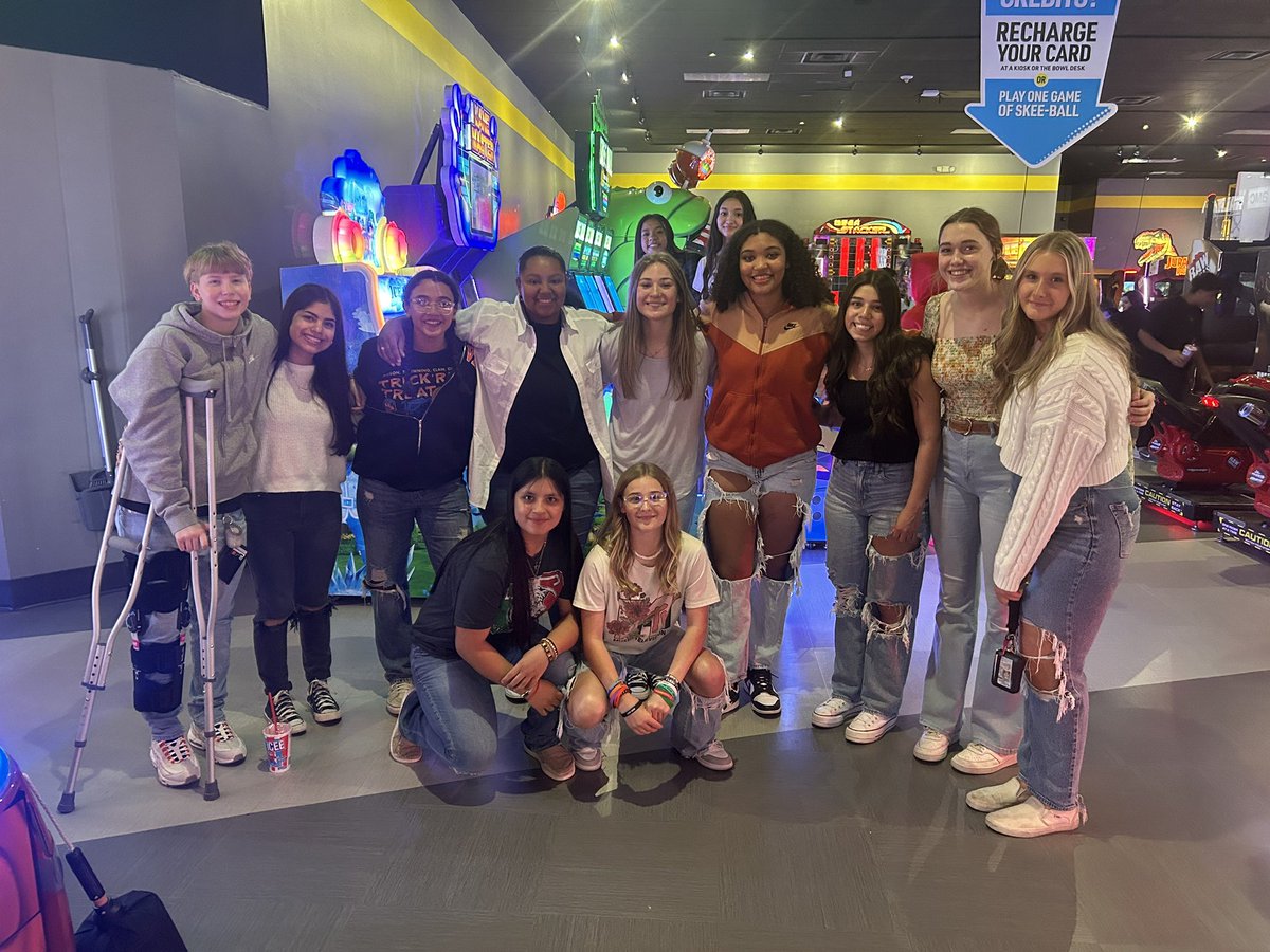 LubbockHS_GBB's tweet image. 2022-2023 Lubbock High Girls Basketball Banquet

Enjoyed each others company while eating at Hayashi and headed over to Main Event for some fun! 

Thank you to our parents for putting on a great banquet. We are so thankful for each kid involved in our program. #WorkingAsOne 💛🖤