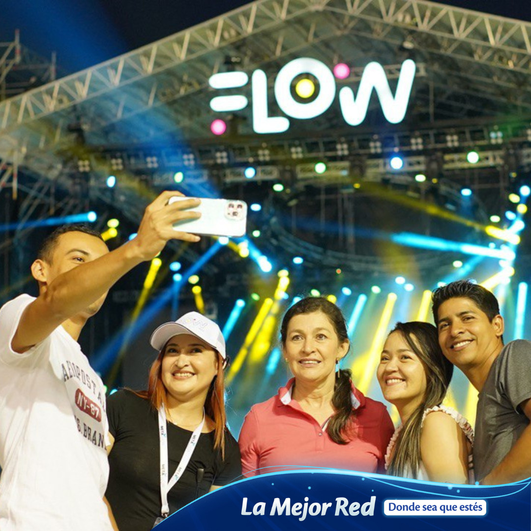 TigoElSalvador's tweet photo. Con Tigo tenés TODO en la mejor red donde sea que estés 🤩 Hoy nos venimos a disfrutar del #FlowFestSV para ver en VIVO a Arcángel, Ivy Queen y Tito El Bambino gracias a Tigo Money. https://t.co/Zg5N9t5lpK