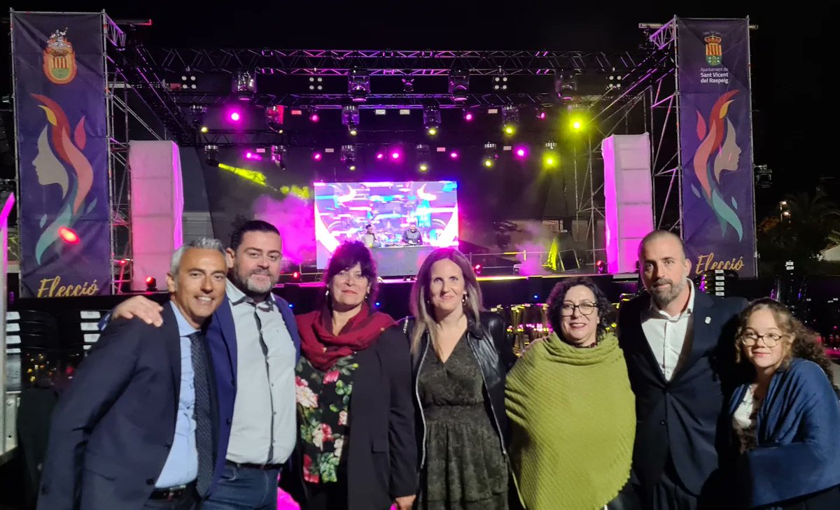 Nuestra enhorabuena a las Belleas del Foc 2023, Sara Baeza y Emma Samper, y a sus Damas de Honor, Raquel Rubio y Andrea Rubio, y  Gema Ortega y Marina Navalón.

#PorLosTuyos #SanVicenteCiudadEuropea