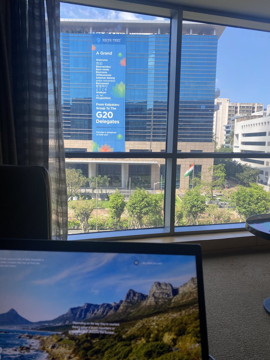Seldomcooker1's tweet photo. #WorkfromHotel https://t.co/o89XT8RKCD