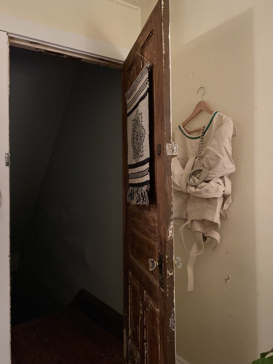 SeriouslyBound's tweet photo. A genuine posey straitjacket and some smith & wesson leg shackles for that institutional kind of fun๐ Crazy to see the prices now for the discontinued posey straitjackets ๐ณ#poseystraitjacket #legirons #boundfun https://t.co/lSmwgoL9iQ