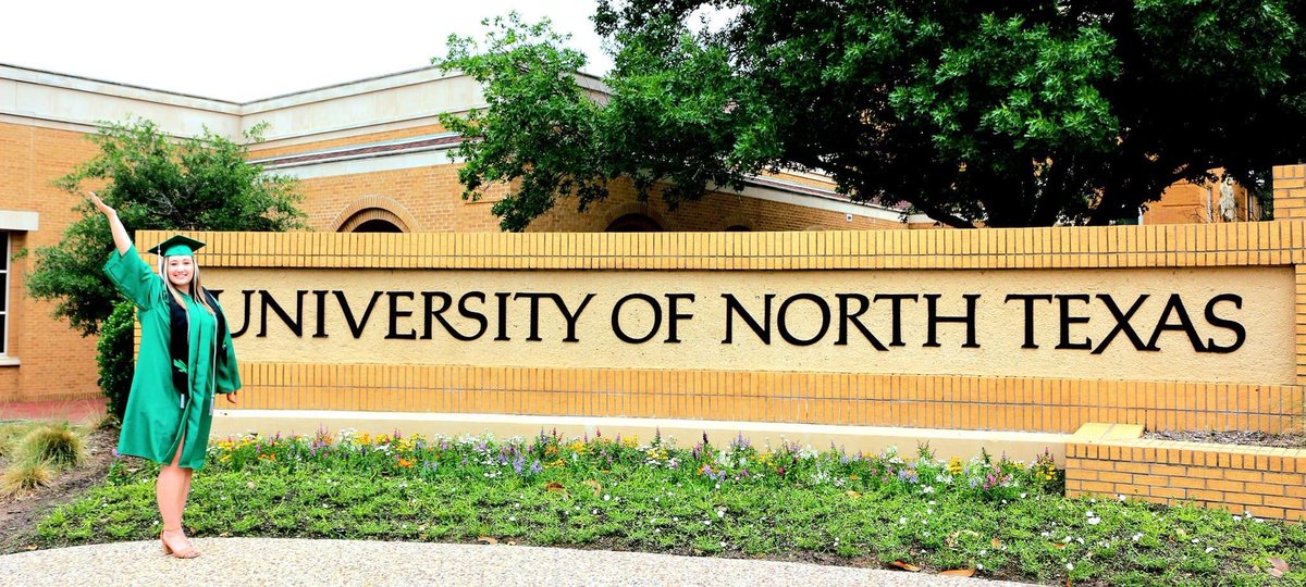 Shout out to Coach Rea for graduating today! Proud of you! 👏🏻 <a href="/RPetrasic/">Reagan</a>