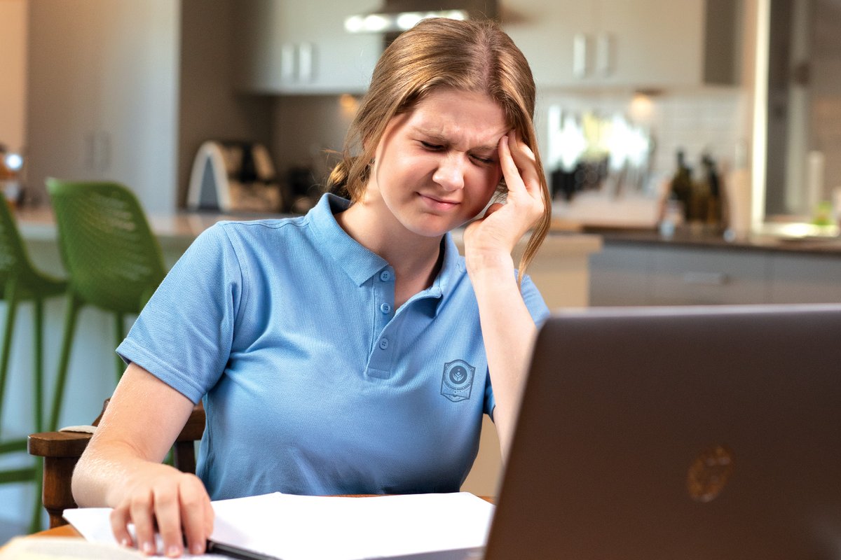 AusChiros's tweet photo. Tired of headaches holding you back? This Spinal Health Week (22-28 May) we're tackling headaches head-on! Simply register your participation on our website and gain access to an array of great resources to promote Spinal Health Week in your community! https://t.co/VND3cKdvrs https://t.co/ua8tDClCa1