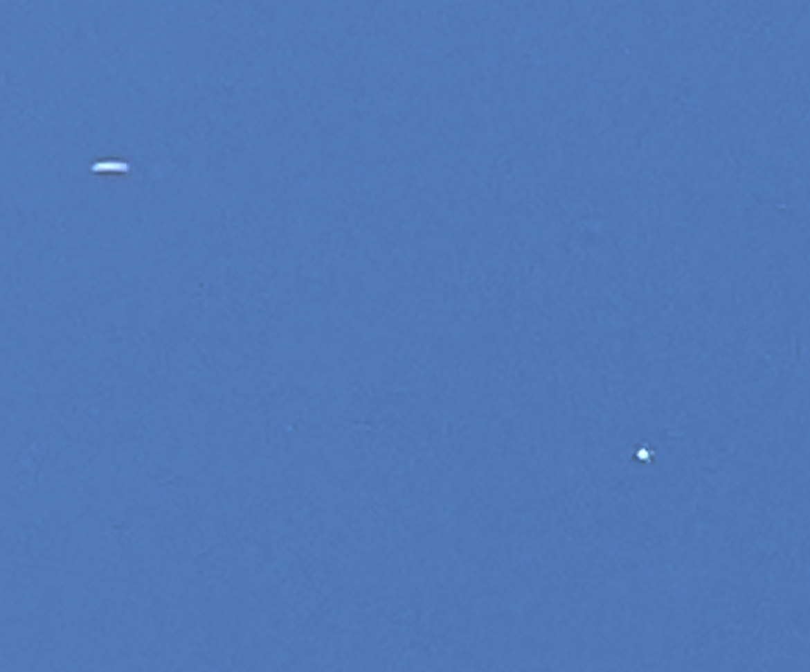 Alienconpod's tweet photo. #UFO seen over San Diego https://t.co/QXtGskUISH #ufotwitter #UFOSightings https://t.co/GXYCC09AvF