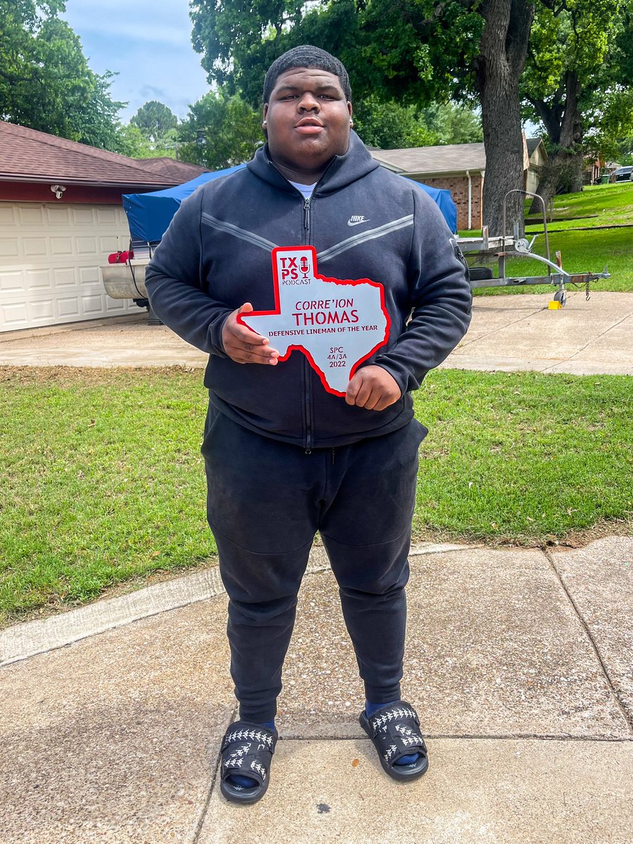 Congratulations to Corre’ion Thomas of The Oakridge School on winning the award for 2022 SPC Defensive Lineman of the Year! The junior defensive tackle had 55 tackles, 17 TFLs, and 4 sacks. Expect him to have a dominant senior campaign this upcoming season.