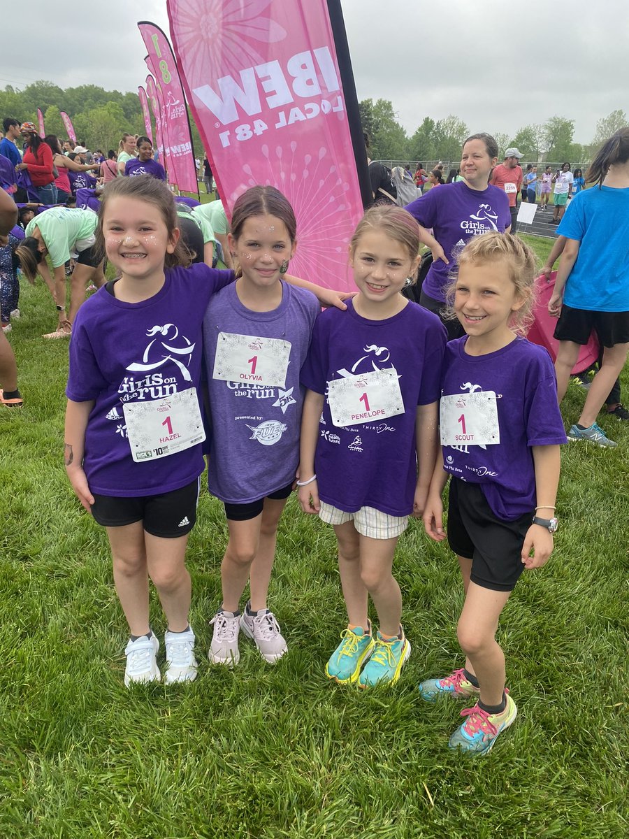 MaryCastleElem's tweet photo. MEC Girls On The Run had a fantastic morning at the 5K Celebration! #GirlsOnTheRun #resetMEC https://t.co/BbeCiwrK7c