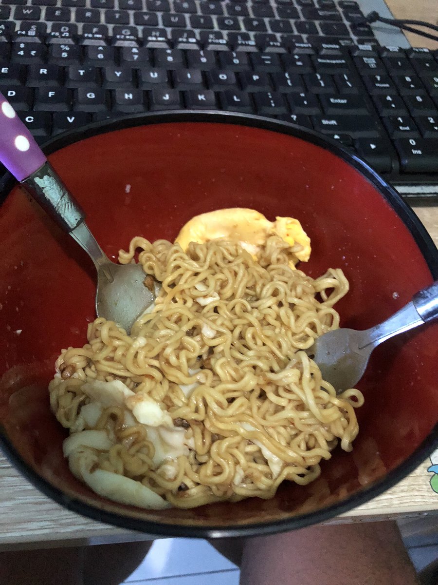 Minggu pagi yaa indomie