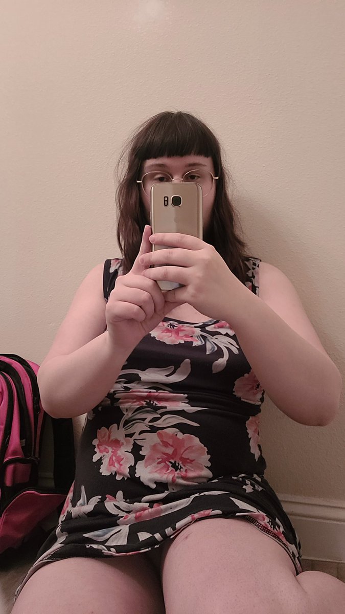 Melon_Puffs's tweet photo. Even tho I'm ur goth gamer gf I still feel pretty in a flowery dress :3 https://t.co/Yeg2HpFiWL