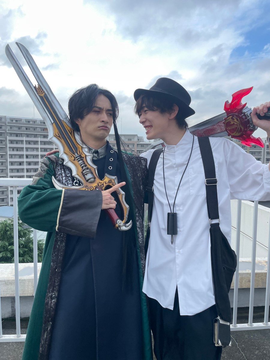 仮面ライダー セイバー 缶バッジ 神山飛羽真 内藤秀一郎