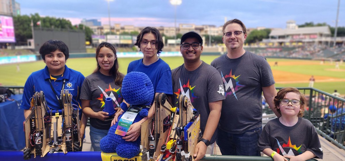carlosrobotics's tweet photo. Our Robotics Teams representing @dallasschools at the Frisco RoughRiders STEM Night.  Fun night! ⚾
@DallasisdSTEM @TeamDallasISD @REC_Foundation https://t.co/a8rgghpDGd