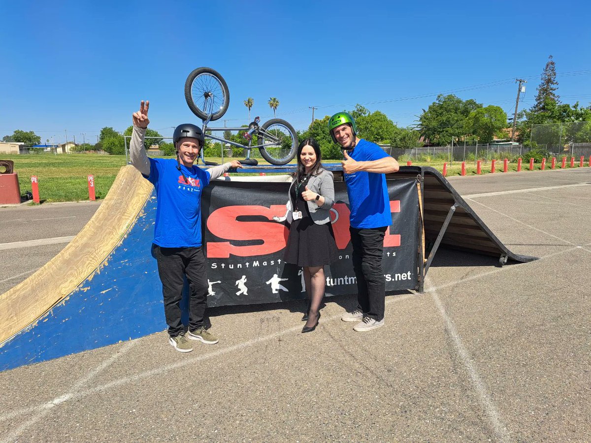 COA_middle's tweet photo. One of the most exciting May events at COA Middle: the BMX Assembly!
#coamiddle #coaschool #gcc_charters https://t.co/W4Udx3BNOG