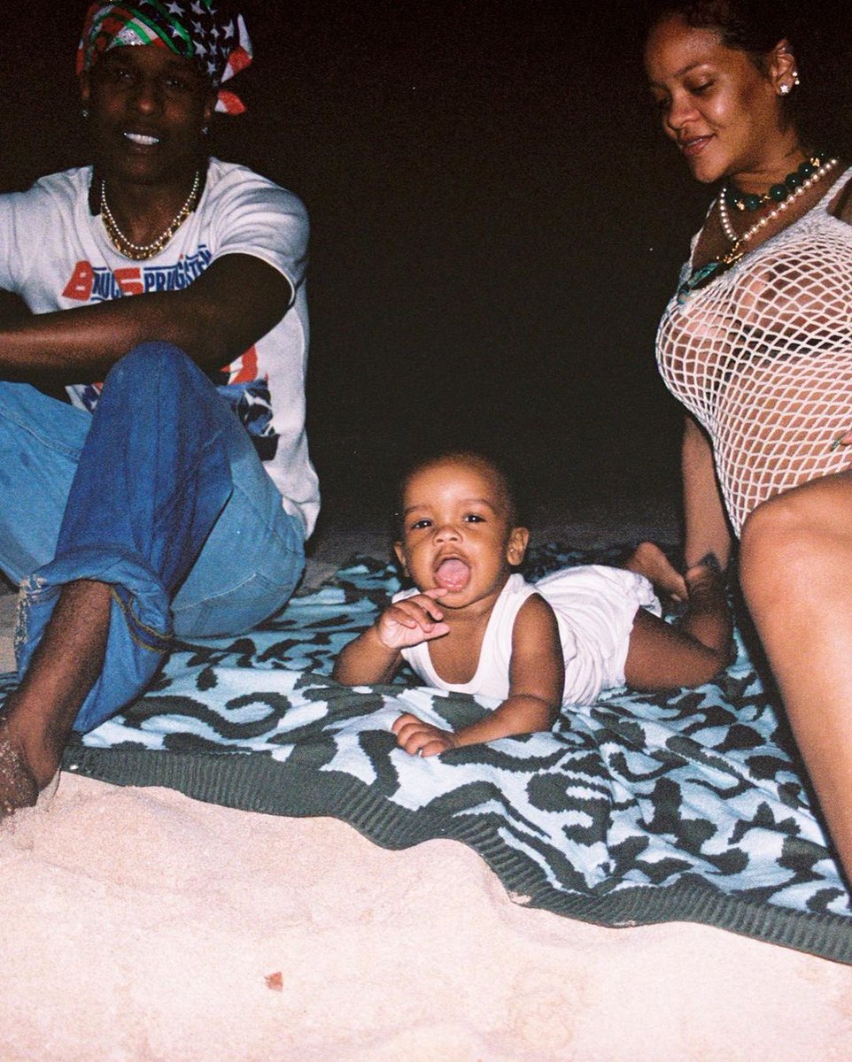 mrsawge11's tweet photo. The Family ❤️ #asaprocky #rihanna https://t.co/HvKi5oK12d