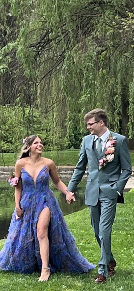 jester1027's tweet photo. Prom 2023! #senioryear
@PennPride365 https://t.co/hMYtXzbpC3