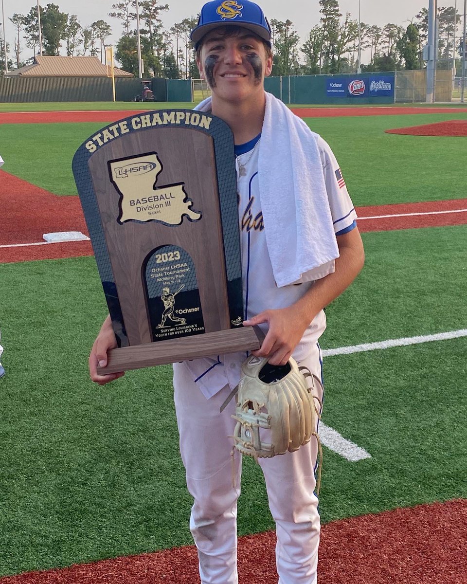 Another great season!📝
#Back2Back #COMPETE 
~9-0
~59.0 IP
~79 K
~1.54 ERA