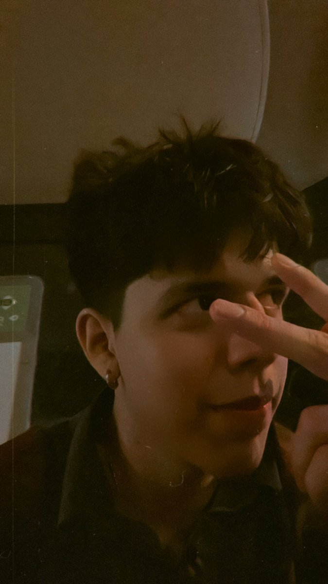 Nich__'s tweet image. Con ese outfit yo la hice mía