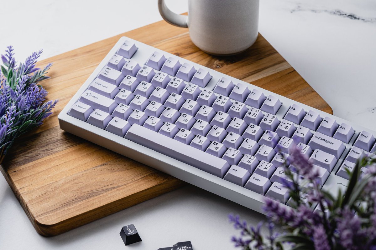 sterlingand_co's tweet photo. Current favorite GMK set 🤩 https://t.co/ylpfJ2a0Cw