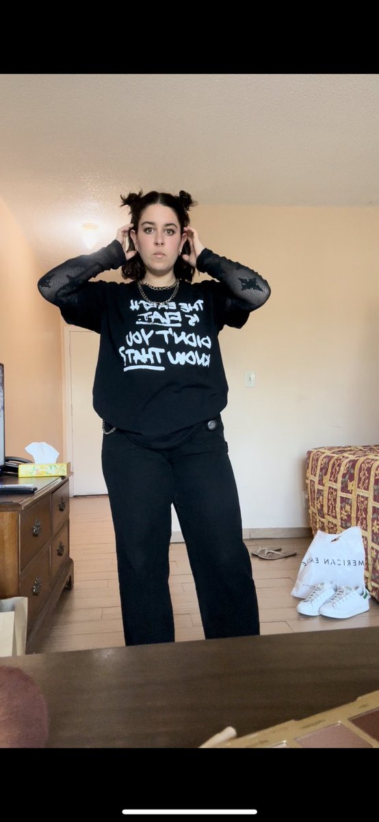 snailmaillll's tweet photo. The fit https://t.co/0RnyZ8CC31