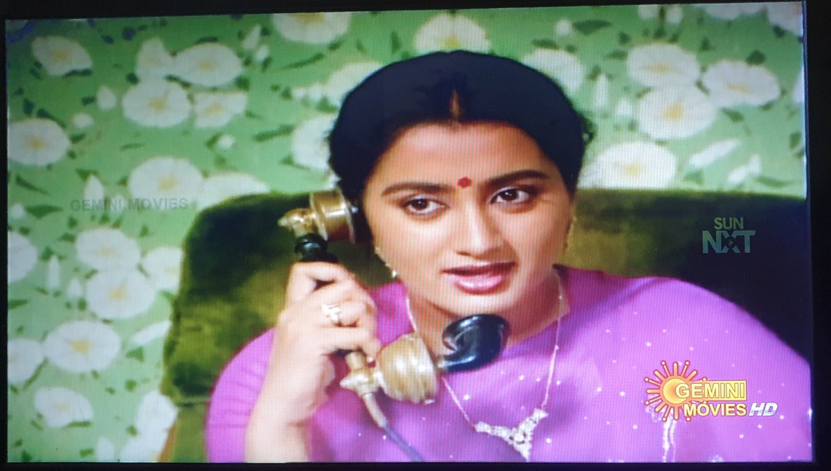 ravindraraj11's tweet photo. ఇది ఏ సినిమానో గుర్తుపట్టగలిగితే మీ నాలెడ్జ్ సూపరంతే ....
క్లూ - హీరో బాలకృష్ణ 👍 https://t.co/DVXczRFvxa