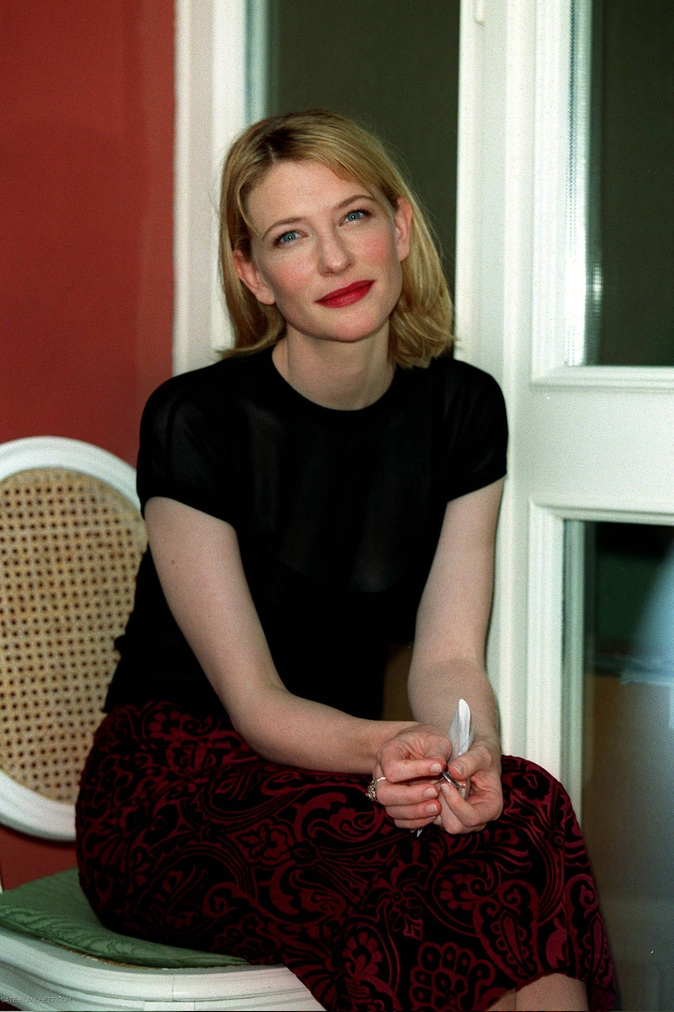 Cate Blanchett, Elizabeth Photocall 1998. 
Happy Birthday to my forever Loml!   