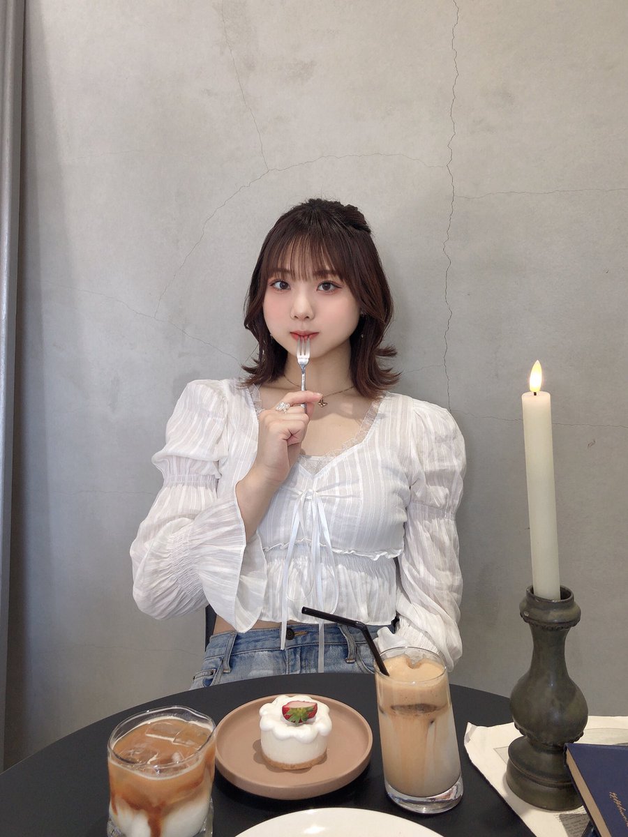 akanen_singer's tweet photo. バニララテすき🌿

#ootd #lirac #cafe #カフェ巡り 
#バニララテ #shein #岐阜カフェ https://t.co/C3GZHJ7IvE