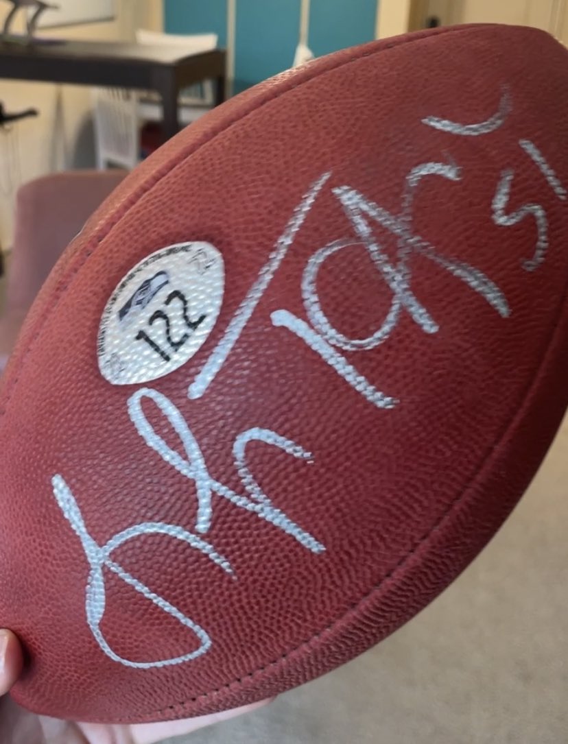 All Day (@alldaypod) on Twitter photo Wanna win a #Seahawks game ball signed by <a href="/LofaTatupu51/">Lofa Tatupu</a> ??
Sure you do!
Just email seahawkspod@gmail.com with your name and the code word “Lofa’s ball”
Bonus points if you like and retweet this post. Wanna win a #Seahawks game ball signed by <a href="/LofaTatupu51/">Lofa Tatupu</a> ??
Sure you do!
Just email seahawkspod@gmail.com with your name and the code word “Lofa’s ball”
Bonus points if you like and retweet this post.