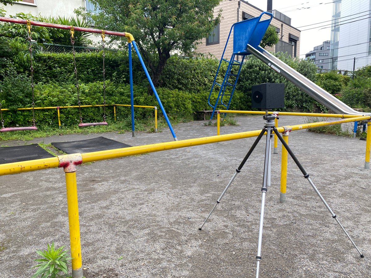 candy_1962's tweet photo. PINSTAというピンホールカメラ。ダイレクトポジティブペーパーを入れて撮影、その場で現像。もう変態おやじ全開です!画は出ましたが、ちょっと薄かったです。露光時間が長すぎた?ダークバック持参したので、紙を入れ替えてもう1回と思ったところで雨。撤収。次は晴天下でやりたいです。
#pinsta https://t.co/pAseFNmbIU
