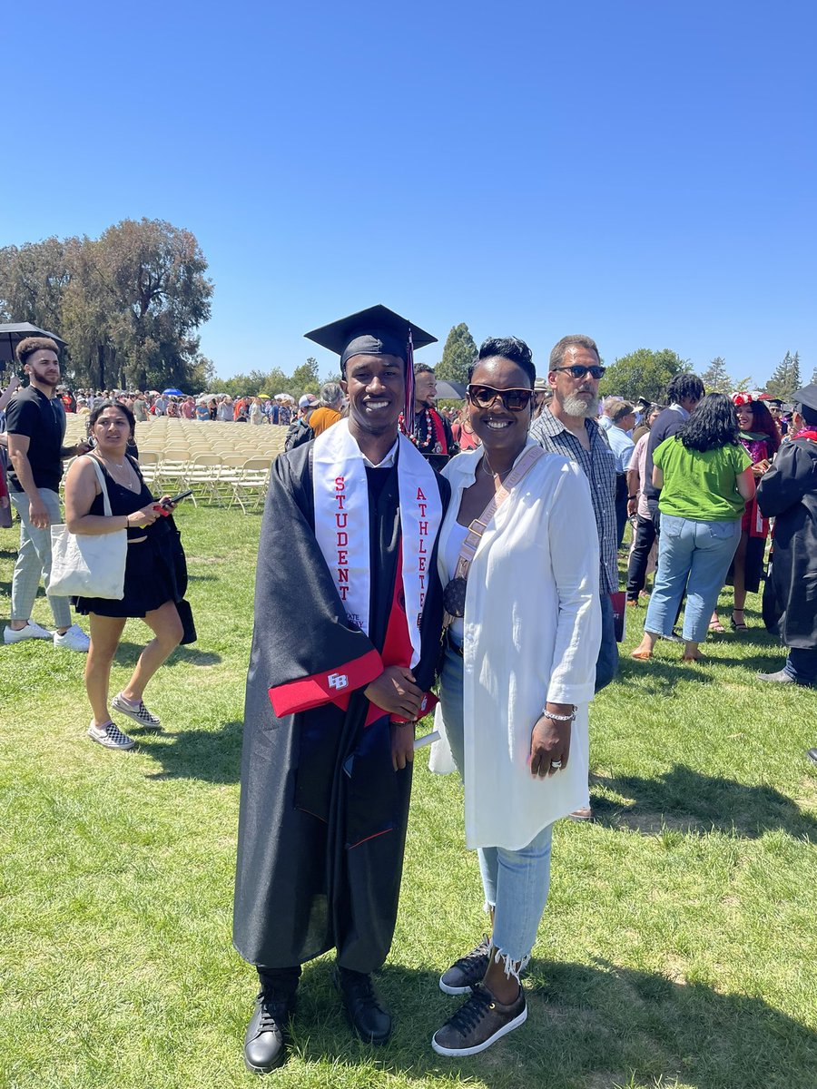 tbbsrgvp's tweet photo. Today was a good day! Congratulations to our graduates! Love y’all @JBoogieee0 and Devany! #classof2023 #proudstepmom https://t.co/74ZS8SaCFi