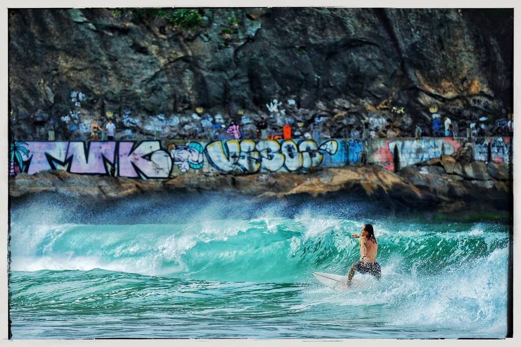 Beautiful beach morning in Rio last month. #riodejaneiro #beachlife #fujixseries #fujilovers #southamerica #brazil #surfsup instagr.am/p/CsNPsrcMFkg/