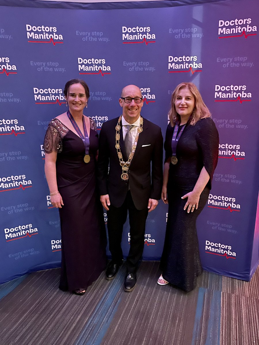 DoctorsManitoba's tweet photo. Medal of Excellence recipients Dr. Katherine Kearns &amp; Dr. Christina Raimondi co-founded The Wpg Breastfeeding Centre dedicated to providing evidence-based, diagnostic support to families requiring clinical assistance. #MBDocs https://t.co/aYyfGK8l0v