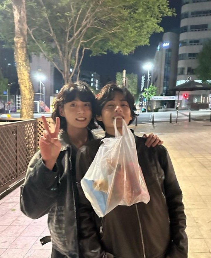 mtst_yas's tweet image. SON MIS PAPÁS SON MIS PAPÁS NMMSSSSS IDIQ9SKQ0SKQ9FIQOSOQ8DBQO 

#taekook