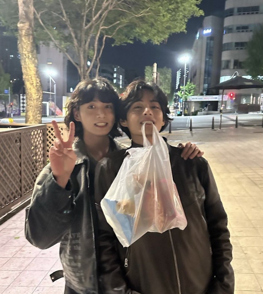떡버 tweet media