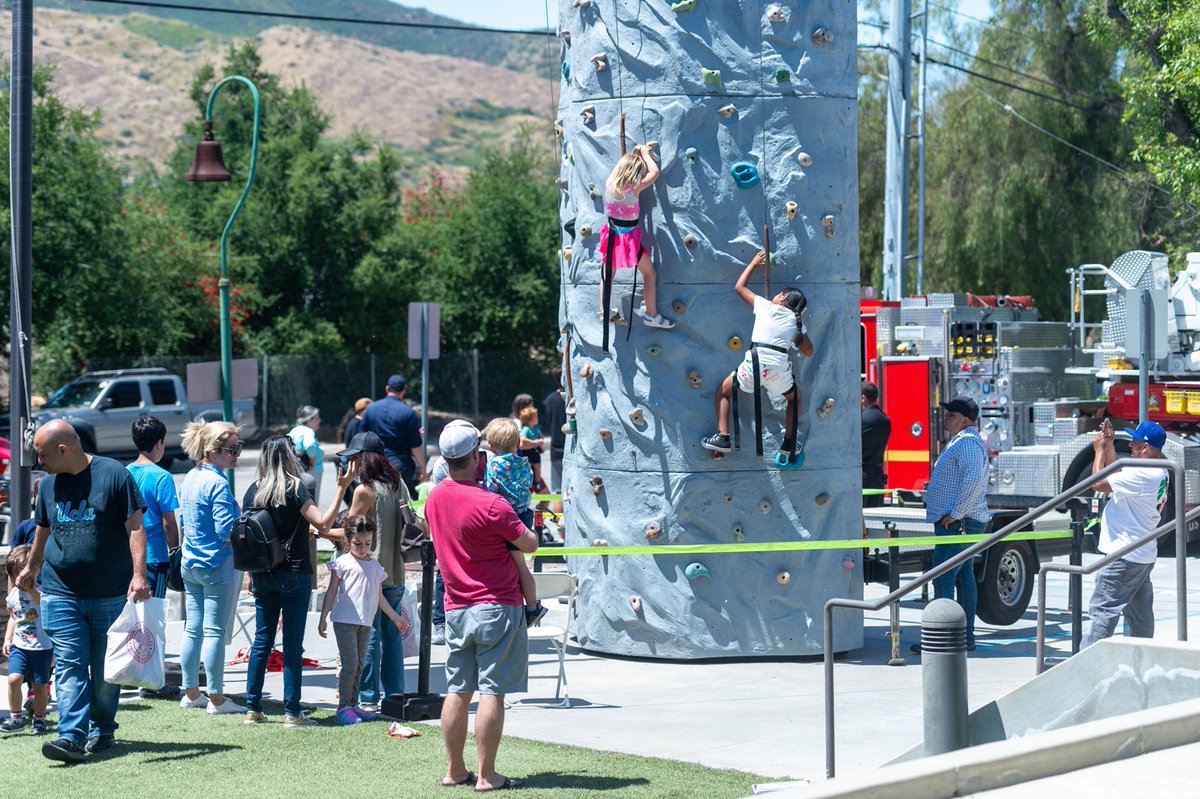 LACOFD's tweet image. It was a great #LACoFD #FireServiceDay at FS 89 in #AgouraHills 🚒🔥

Thank you to all of our residents for visiting with us at FS 89.

Please join your #LACoFD FFs for our final 2023 regional fire service day on 5/20 at Whittier City Hall.

📸 D. Morrison, LACoFD Photographer