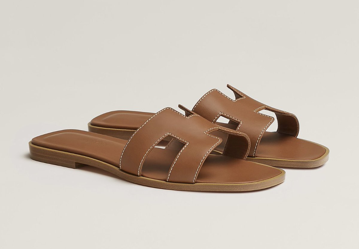 Meghan, the Duchess of Sussex wears Hermès Oran sandals