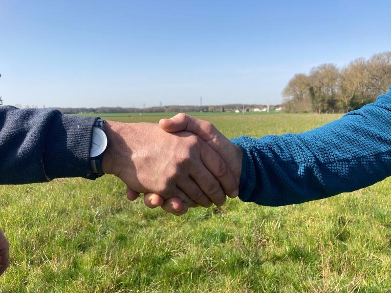 ReussirLait's tweet photo. Prix du lait : Adhérez-vous à une OP ? https://t.co/fB56fgNeT2 https://t.co/XQKECYkYIW