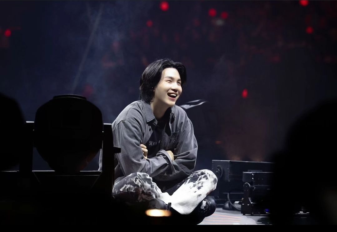 It's been a long time but here I am still alive and currently doing lots of fun things with my life.