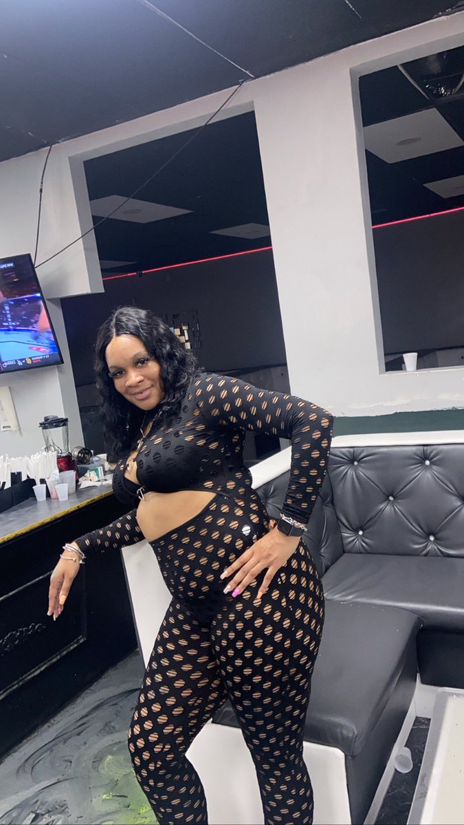 player_tiara12's tweet photo. Turn up onna mad ho, she must think she me or sum 🅿️
#charlottemodel
#charlottemodelhost
#videovixon https://t.co/WziEQXxy8i
