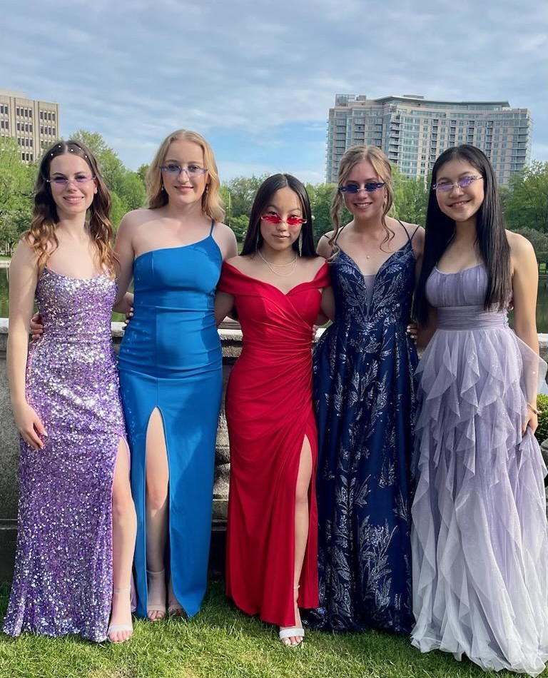 hudsongirlsgolf's tweet photo. Hudson Girls Golf at Prom!!!
Co-starring some of our best friends!
🕶️💃🏌️♀️💃🏌️♀️💃🏌️♀️💃🏌️♀️💃🏌️♀️💃🏌️♀️🕶️
#ClassingItUp
#RollHud
#BeSafeTonight
#Shades https://t.co/ix7di6uuWq
