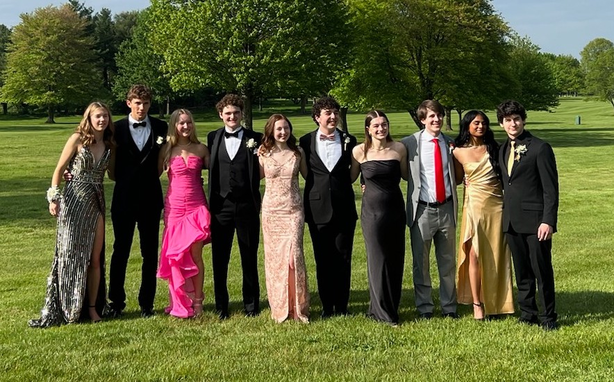 hudsongirlsgolf's tweet photo. Hudson Girls Golf at Prom!!!
Co-starring some of our best friends!
🕶️💃🏌️♀️💃🏌️♀️💃🏌️♀️💃🏌️♀️💃🏌️♀️💃🏌️♀️🕶️
#ClassingItUp
#RollHud
#BeSafeTonight
#Shades https://t.co/ix7di6uuWq