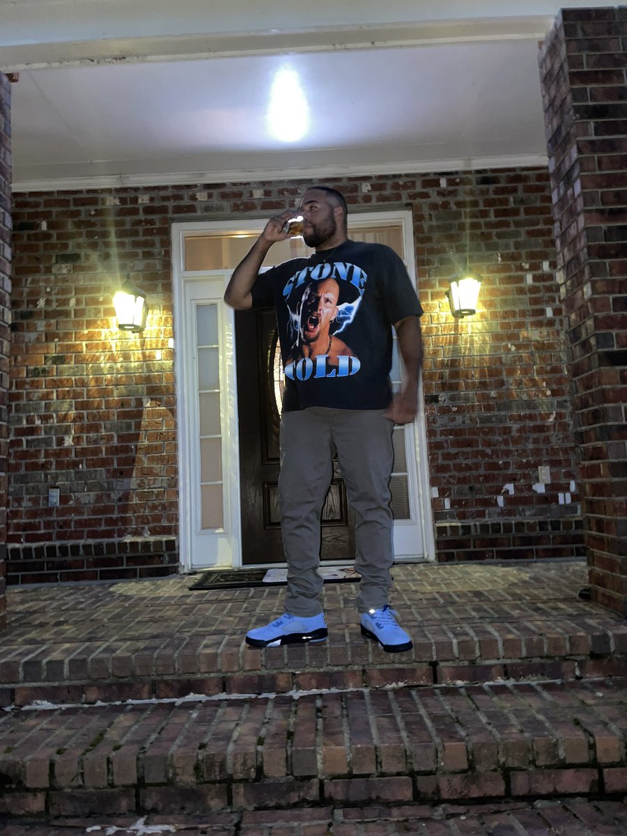 RTaylor619's tweet photo. Memphis in May ♉️🚀
#VibeswithRodney https://t.co/WSNlbNuTlY