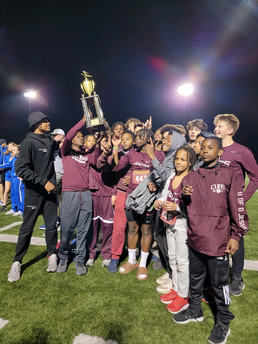 CYO champions under the lights 🏃🏿‍♀️💨💨 This makes 3 out of the last 4....success starts with the academy 👏🏾👏🏾👏🏾